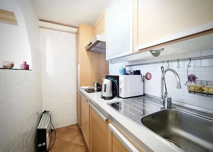 Pollaiuoli 9 - Acquario - Genovabb It Апартаменты