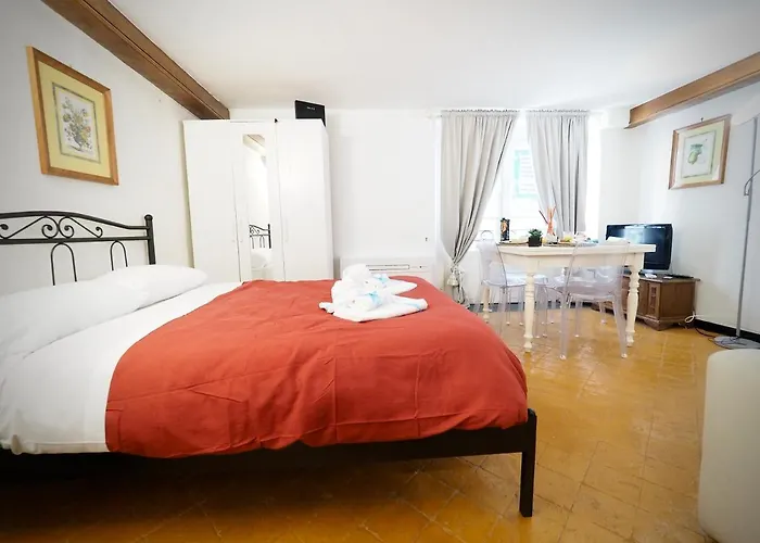 Pollaiuoli 9 - Acquario - Genovabb It * Генуя